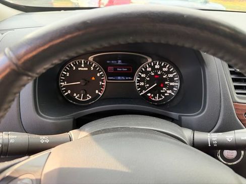 Used 2020 Nissan Pathfinder Platinum AWD/4WD image 7