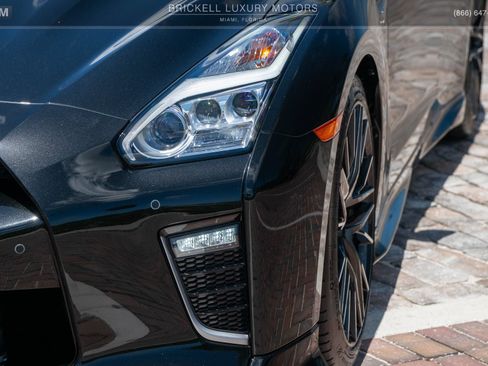 Used 2020 Nissan GT-R Premium w/ Premium Interior Package AWD/4WD image 57