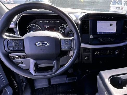 Used 2023 Ford F150 XL w/ Trailer Tow Package RWD image 5