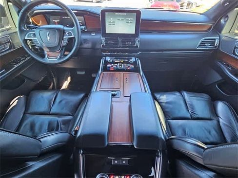 Used 2019 Lincoln Navigator L Reserve image 16