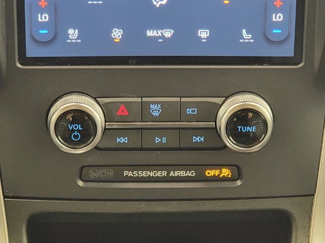 Certified 2024 Ford Edge SEL w/ Convenience Package AWD/4WD image 23