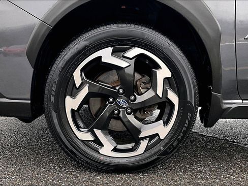 Used 2023 Subaru Crosstrek 2.5i Limited w/ Moonroof Package image 9