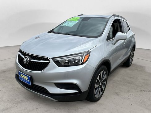 Used 2021 Buick Encore Preferred FWD image 1