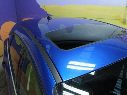 Used 2018 Ford Focus Titanium image 2