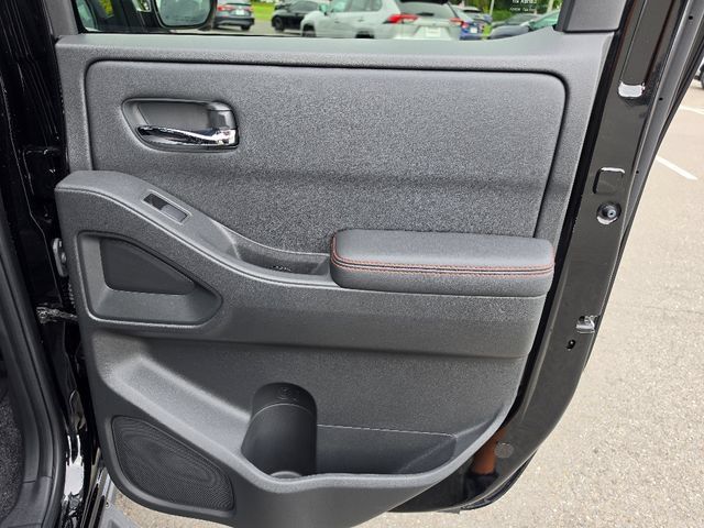 Used 2025 Nissan Frontier PRO-4X w/ Pro Premium Package AWD/4WD image 16