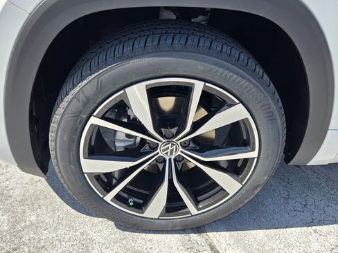 New 2026 Volkswagen Atlas SEL Premium R-Line AWD/4WD image 5