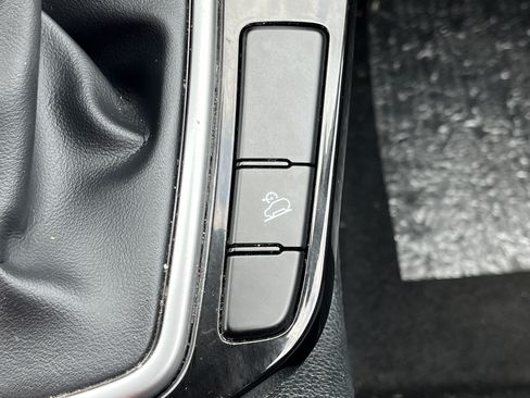 Used 2023 Kia Seltos S w/ Navigation Package FWD image 9