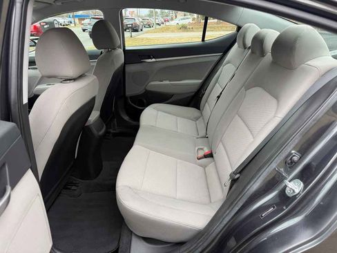 Used 2020 Hyundai Elantra SE w/ Convenience Package (C2) image 10