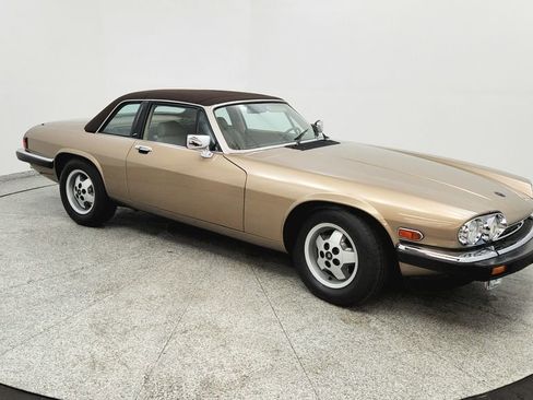 Used 1988 Jaguar XJS V12 Convertible image 7