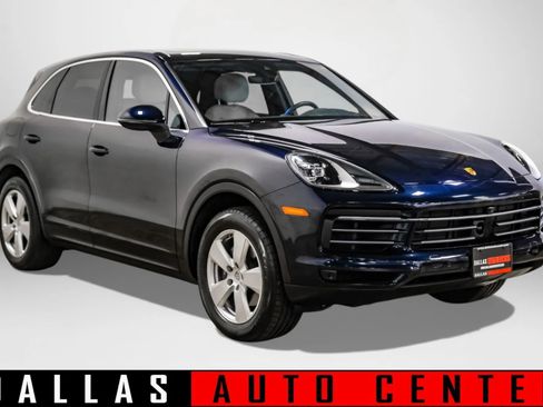 Used 2019 Porsche Cayenne Sport Utility 4D image 1