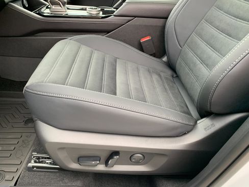 New 2025 Mitsubishi Outlander Trail Edition image 11