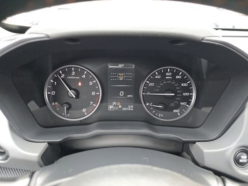 Certified 2025 Subaru Crosstrek 2.5i Limited w/ Crosstrek Mirror Package image 22