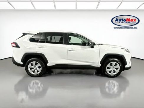 Used 2025 Toyota RAV4 LE AWD/4WD image 10