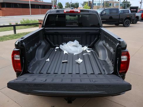 New 2026 GMC Canyon AT4 w/ Technology Plus Package AWD/4WD image 14