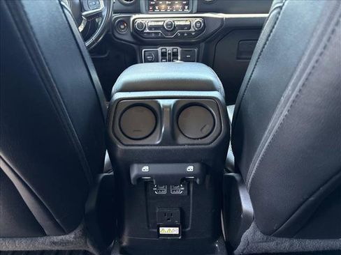 Used 2022 Jeep Wrangler Unlimited Sahara AWD/4WD image 18