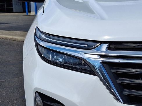 Used 2024 Chevrolet Equinox LT image 10