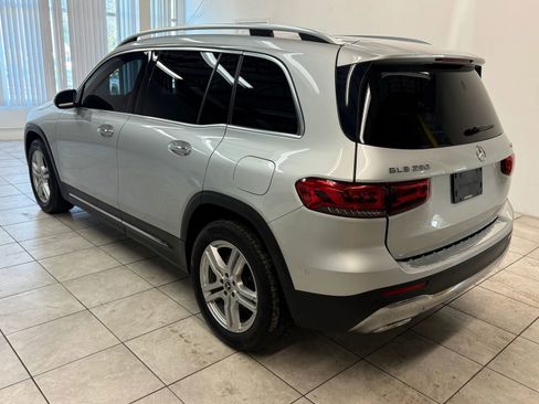 Used 2020 Mercedes-Benz GLB 250 4MATIC image 7