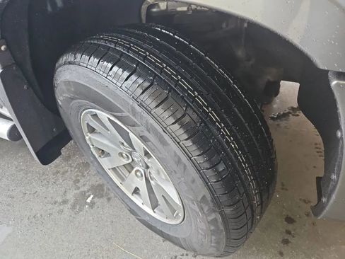 Used 2007 Mitsubishi Raider LS image 29