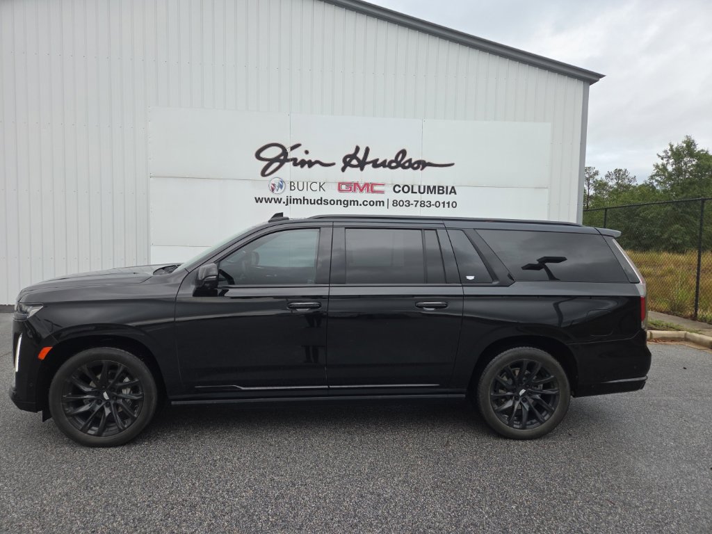 Used 2024 Cadillac Escalade ESV Sport Platinum w/ LPO, ONYX Package AWD/4WD image 2
