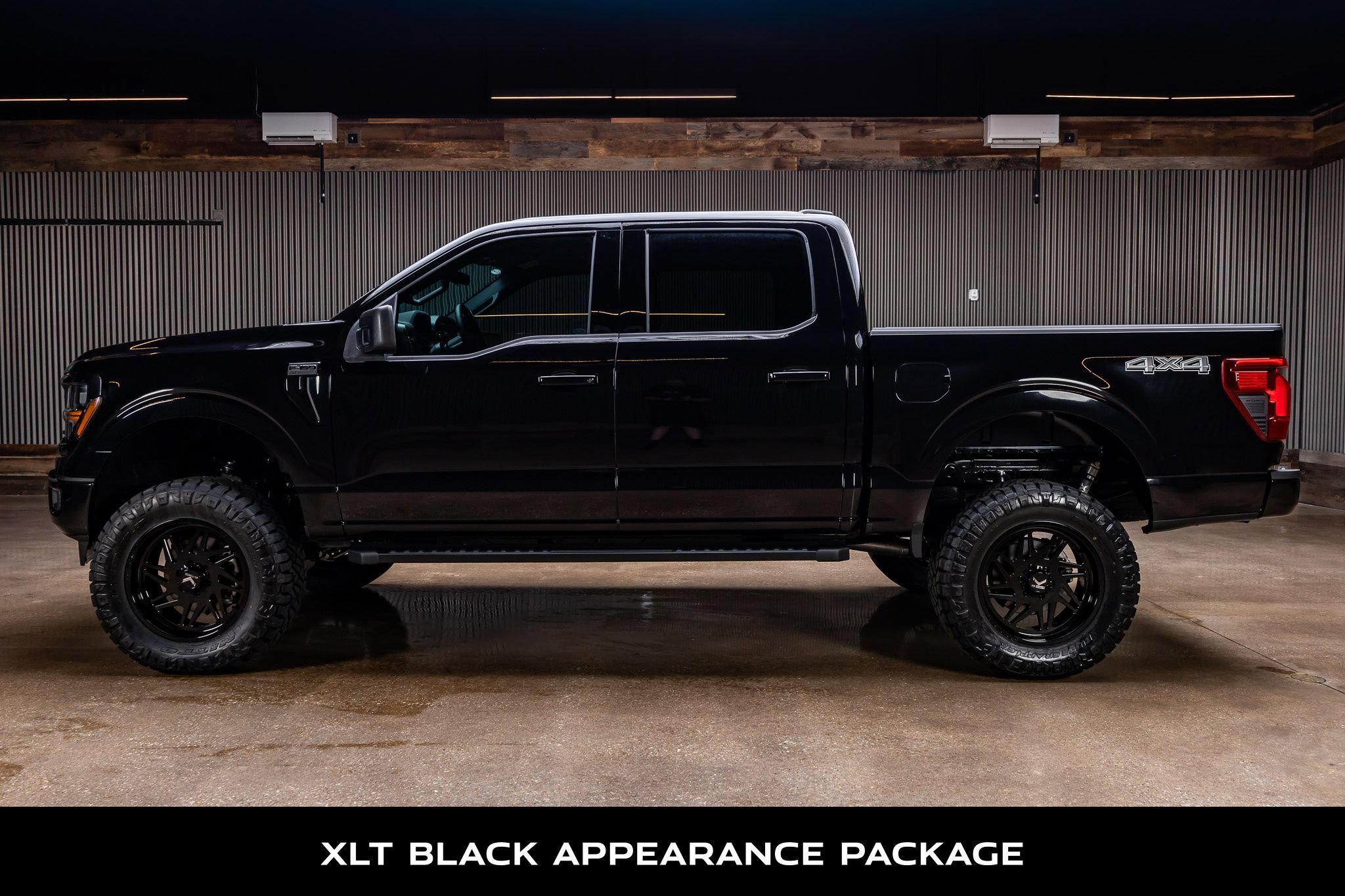 Used 2026 Ford F150 XLT w/ XLT Black Appearance Package AWD/4WD image 6