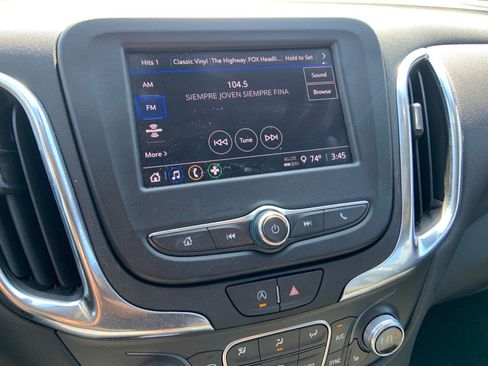 Used 2024 Chevrolet Equinox LT w/ Driver Convenience Package AWD/4WD image 16