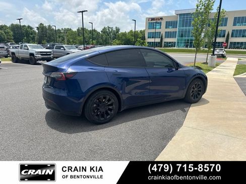 Used 2022 Tesla Model Y Long Range AWD/4WD image 12