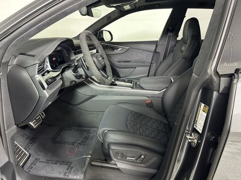 New 2026 Audi RS Q8 performance image 9