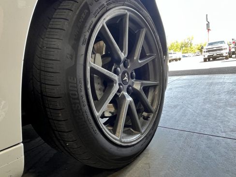 Used 2022 Tesla Model 3 Long Range AWD/4WD image 9