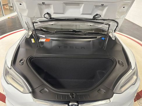 Used 2016 Tesla Model S 70D image 11