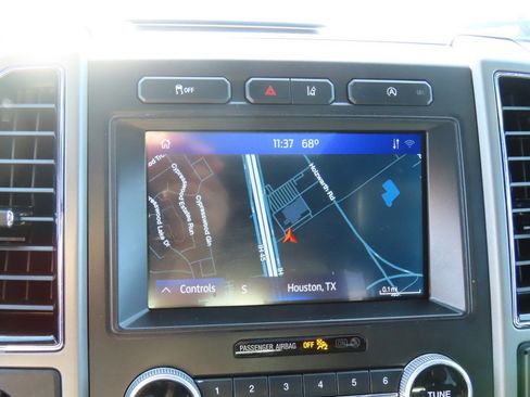 Used 2021 Ford Expedition XLT image 33