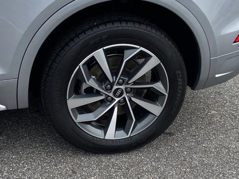 Certified 2022 Audi Q5 2.0T Premium w/ Convenience Package image 11