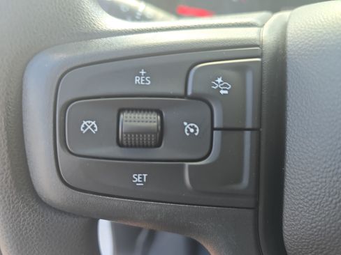 Used 2025 Chevrolet Silverado 1500 Custom Trail Boss AWD/4WD image 17