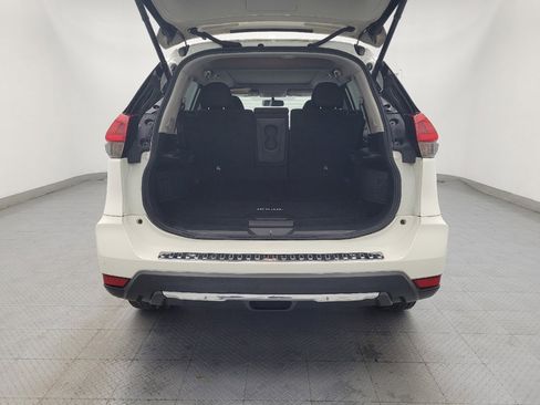 Used 2018 Nissan Rogue SV w/ Sun & Sound Touring Package image 29