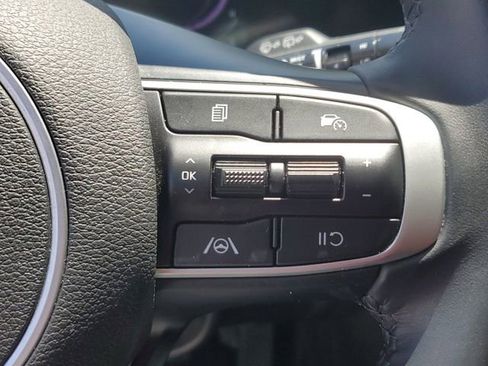 Certified 2025 Kia Sportage EX image 23