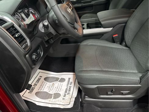 New 2026 RAM 2500 Big Horn AWD/4WD image 35