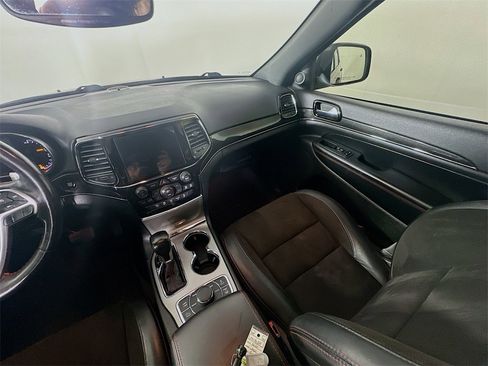 Used 2020 Jeep Grand Cherokee Trailhawk image 11