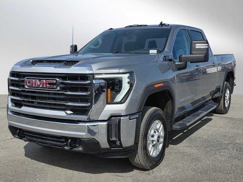 Used 2025 GMC Sierra 2500 SLE w/ SLE Convenience Package AWD/4WD image 7