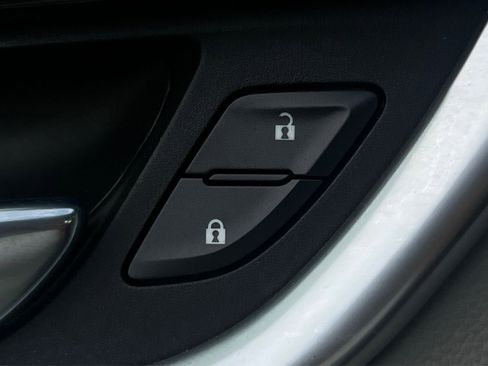 Used 2014 Cadillac XTS Premium FWD image 43