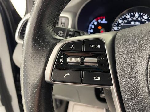 Used 2020 Kia Sorento SX image 13
