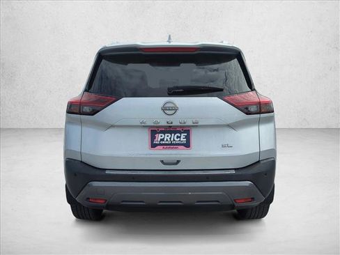 Used 2023 Nissan Rogue SL w/ SL Premium Package image 6