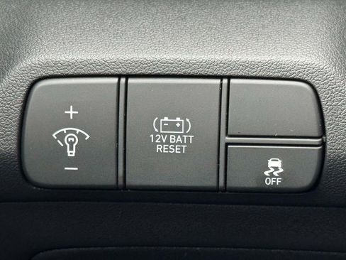 New 2026 Hyundai Elantra Blue image 17