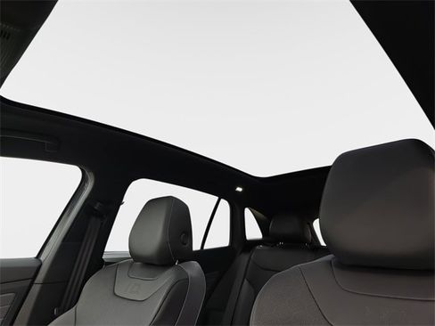 Used 2023 Volkswagen ID.4 Pro S image 33