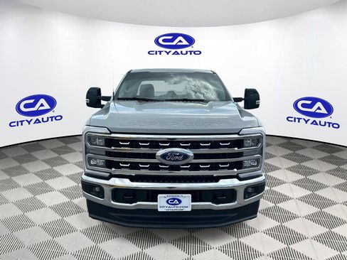 Used 2025 Ford F250 Lariat AWD/4WD image 11
