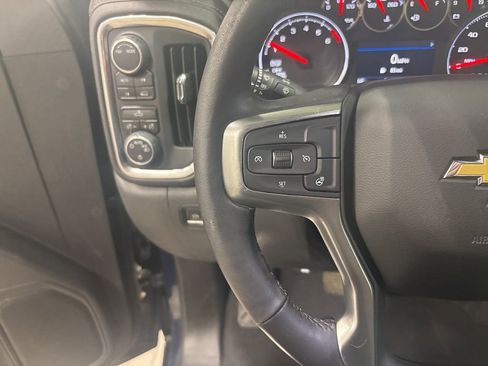 Used 2021 Chevrolet Silverado 1500 LT image 20