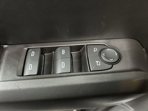 New 2026 GMC Canyon Elevation w/ Convenience Package image 57