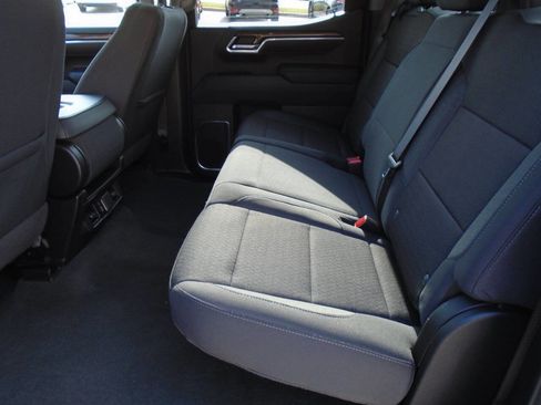 Used 2025 Chevrolet Silverado 1500 LT image 10