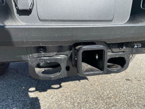 New 2026 Ford F250 Lariat w/ Black Appearance Package image 37