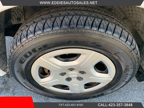 Used 2006 Ford Freestar SE image 32