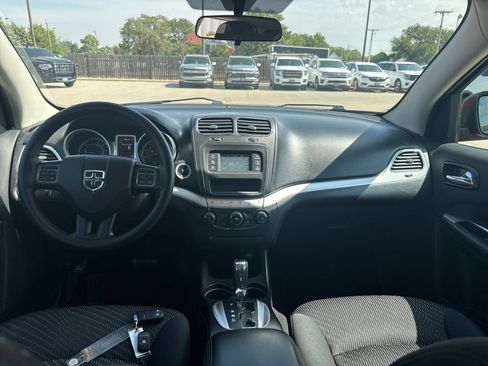 Used 2016 Dodge Journey SXT w/ Comfort/Convenience Group AWD/4WD image 14