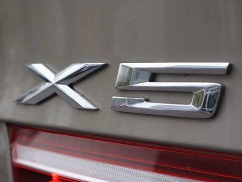 Used 2012 BMW X5 xDrive35i AWD/4WD image 25